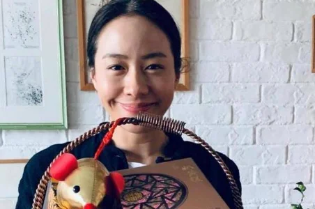 林嘉欣被赞玉女掌门人，却两度恋已婚男事业崩盘，现状太唏嘘，她经历了啥？
