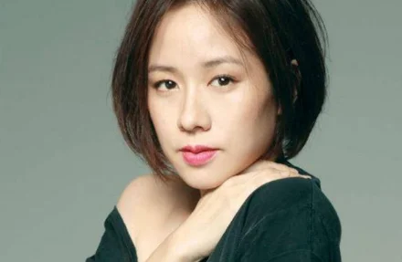林嘉欣被赞玉女掌门人，却两度恋已婚男事业崩盘，现状太唏嘘，她经历了啥？
