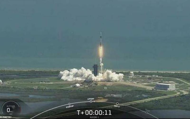 SpaceX将4名“游客”送往国际空间站，计划停留约8天