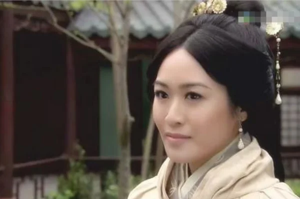 历史上诸葛亮之妻黄月英是真丑还是假丑，她的最后结局究竟如何？